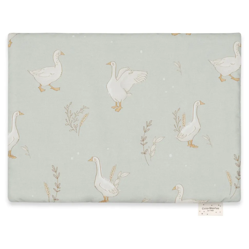 Poduszka dla niemowlaka z wypełnieniem 40×30 cm Happy Goose Olive